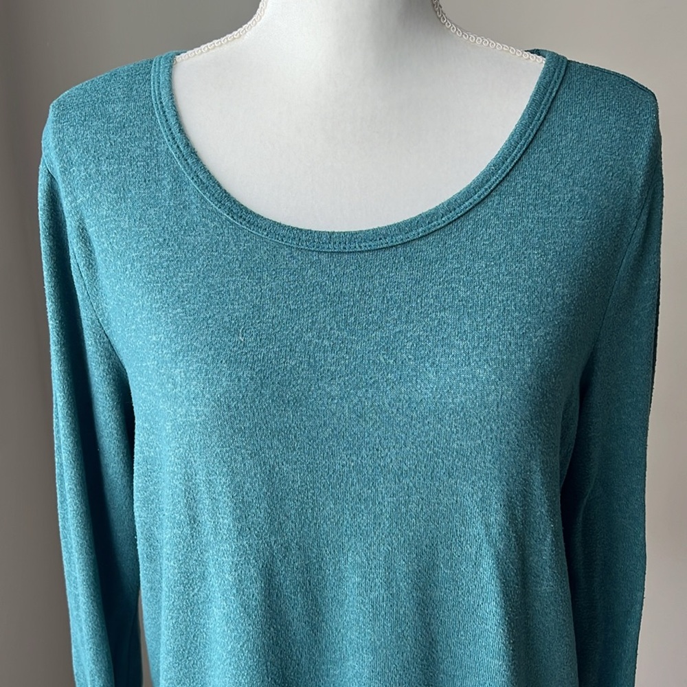 Old Navy Long Sleeve Top - Picture 2 of 12